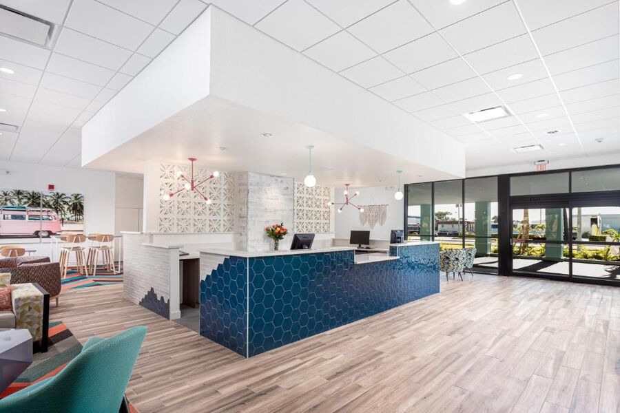 Beachside Hotel Suites In Cocoa Beach Inside 2