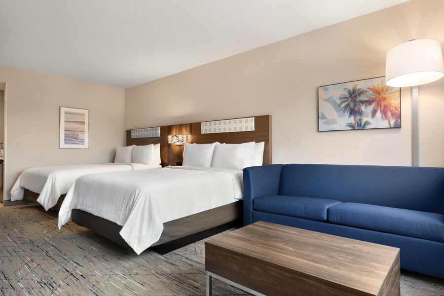 Holiday Inn Express Cape Canaveral Suite