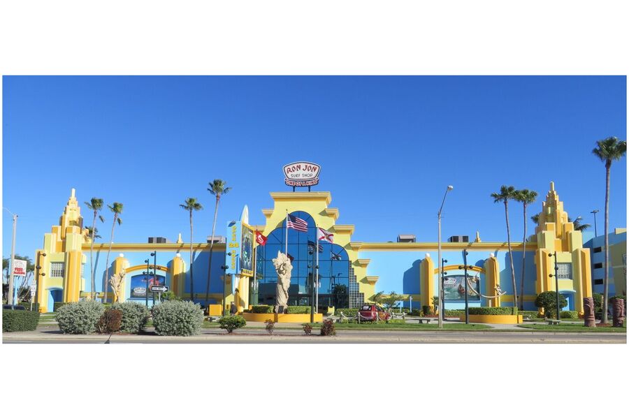 Ron Jon Exterior